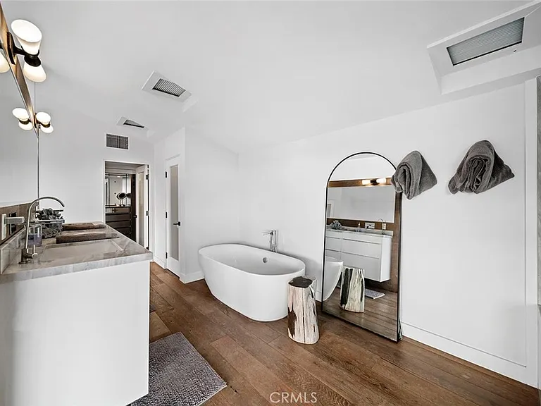 343 Emerald Bay — Photo 19