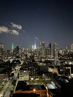 Rented by Luxury Apartments LIC | media 9