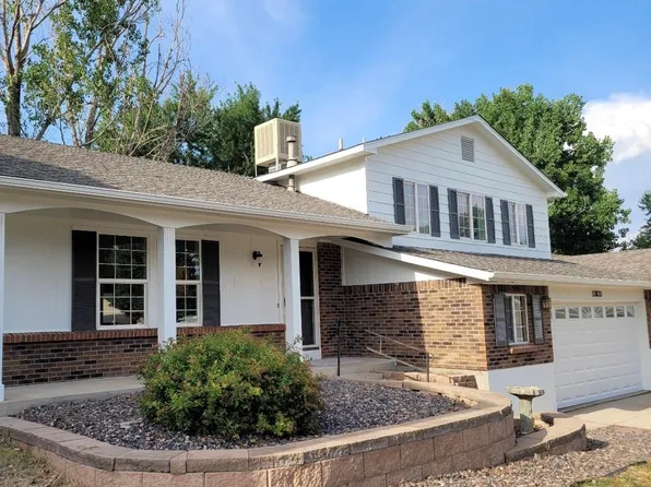 13833 W 68th Avenue, Arvada, CO 80004