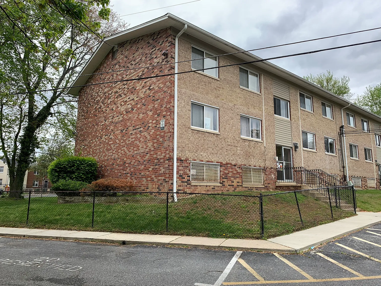 Southern Terrace — Photo 1