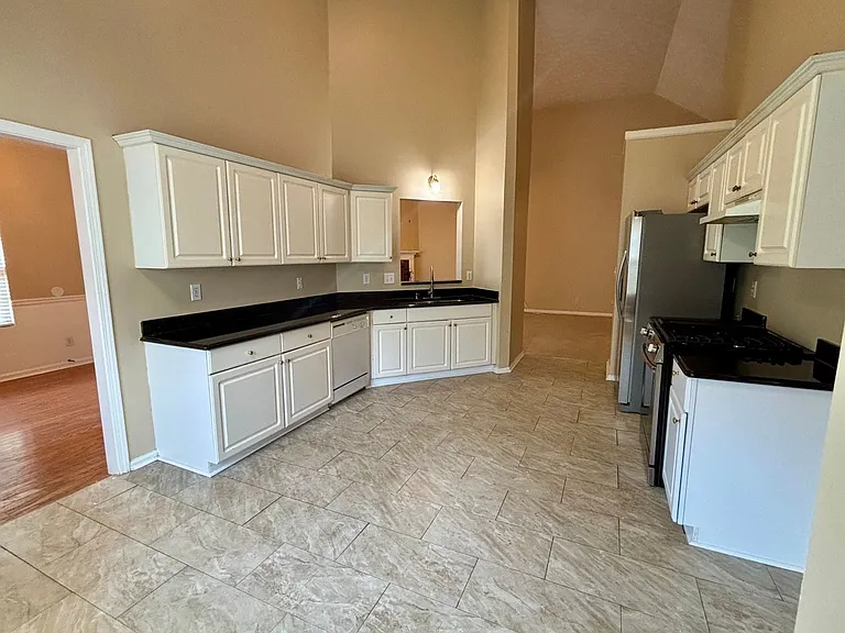 540 Chandon Way — Photo 9