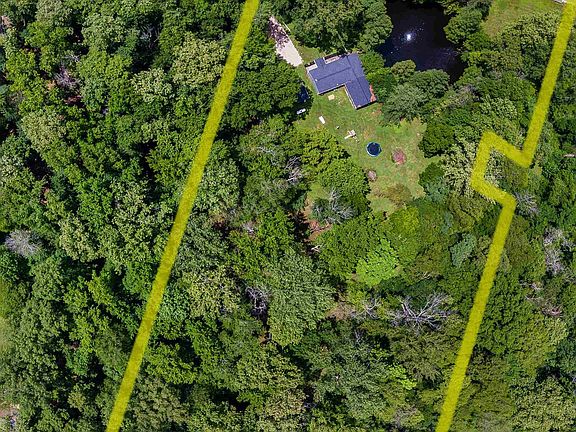 2nd image of 3822 Johnson Rd