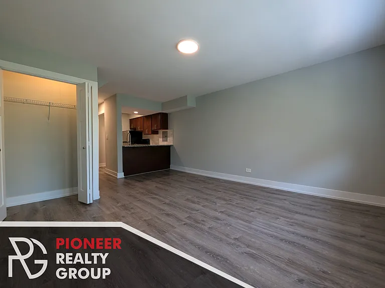 503 W Barry Ave #445-514 — Photo 7