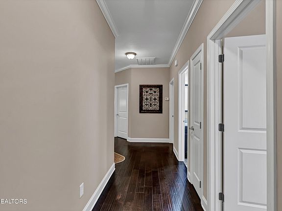 5th image of 7013 Pemmbrooke Shire Ln