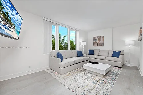 2301 Collins Ave #328 Photo 1 2301 Collins Ave #328 Photo 1