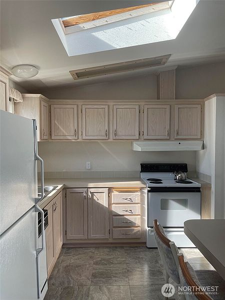 3rd image of 2610 E Section Street #16