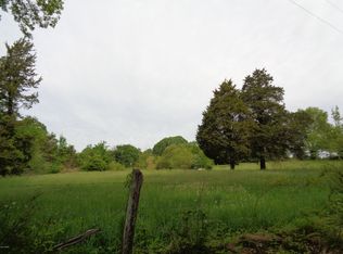 239 Ozark Rd, Simpson, IL 62985