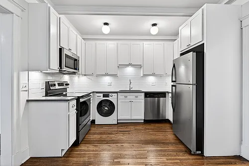 5750 Pershing Ave #1W Photo 1