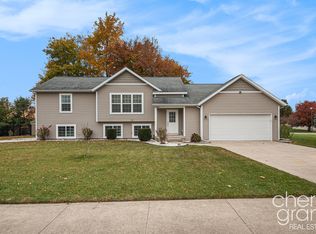 8695 Bethany Dr SW, Byron Center, MI 49315