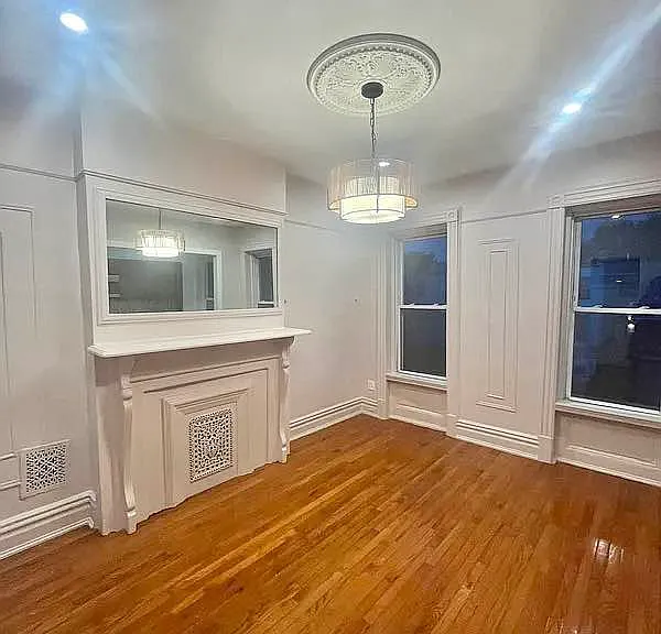 517 Bainbridge St #2 — Photo 2
