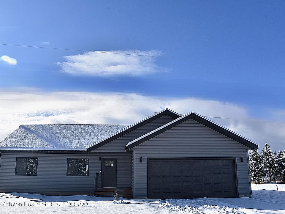 1st image of 68 Brushwood Dr