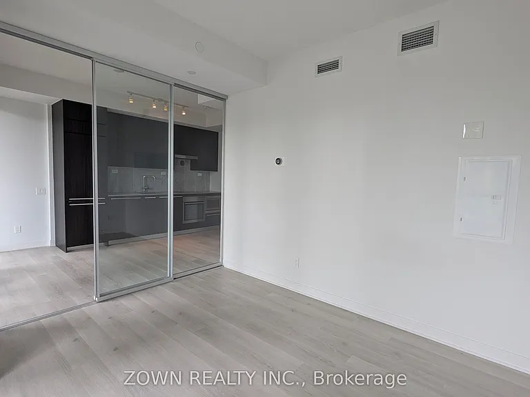 90 Queens Wharf Rd #302 — Photo 14