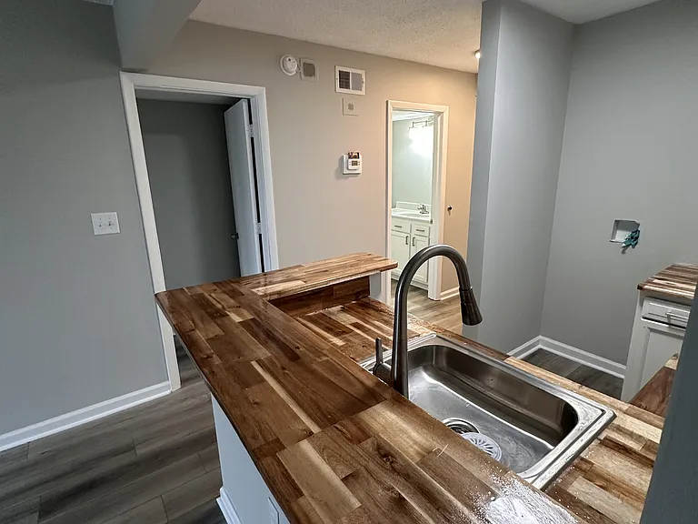 1600 Park Cir #709 — Photo 3