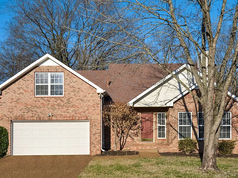 103 Rockton Ct — Photo 1