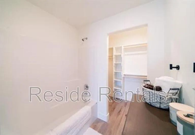 220 N Spring Creek Pkwy #15 — Photo 16