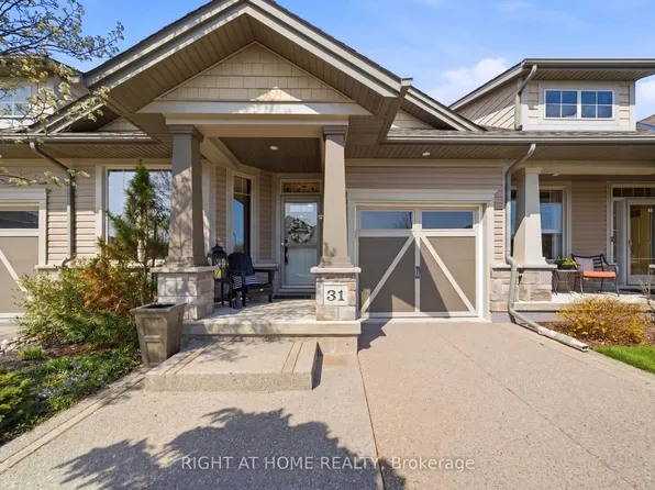 31 Manorwood Dr, Smithville, ON L0R 2A0
