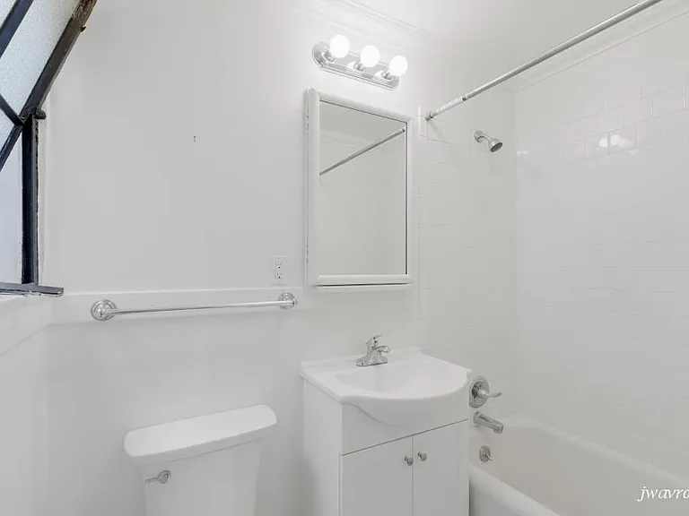 57 Hermann St #504 — Photo 11