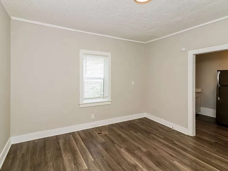 1815066_017_living_room_12930281.jpg
