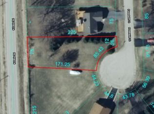 303 Forestcliff Ct, Davis, IL 61019