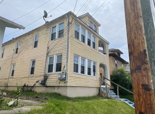 318 Oak Hill Ave, Endicott, NY 13760