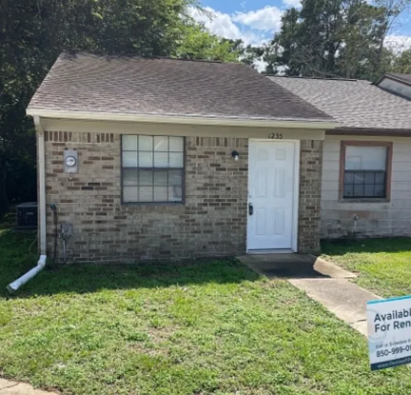 1235 Continental Ct — Photo 8