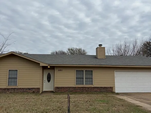381 Colonial Dr, Marion, AR 72364
