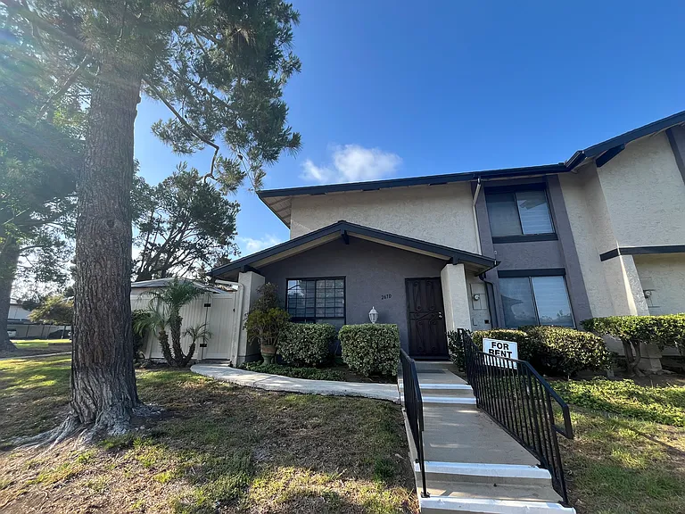 267 Rancho Ct #D — Photo 2