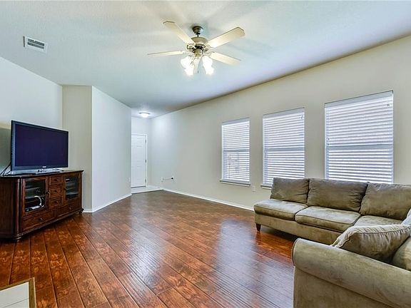 5th image of 11225 Liberty Farms Dr