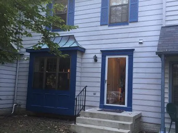 5912 Roberts Common Ct, Burke, VA 22015