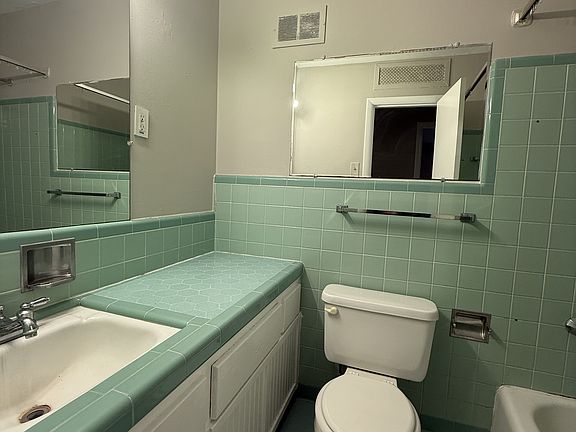 4th image of 625 Lisa Ln