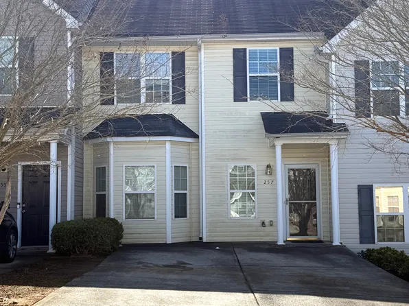 257 Venture Path, Hiram, GA 30141