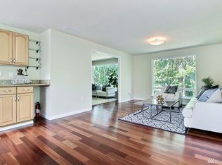 17815 7th Pl SW, Seattle, WA 98166