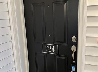 724 Stiller Ln, Monroe Township, NJ 08831