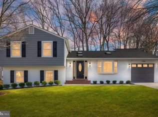 7944 Freehollow Dr, Falls Church, VA 22042