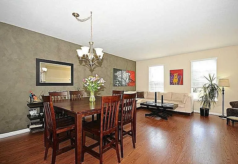 996 Bard Ln — Photo 3