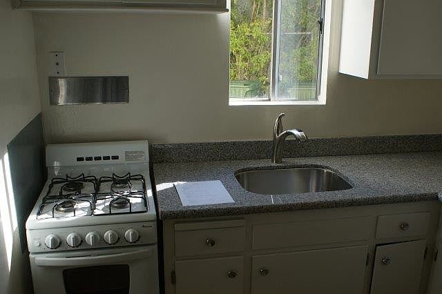 2nd image of 1052 Redwood Hwy Frontage Rd APT 207