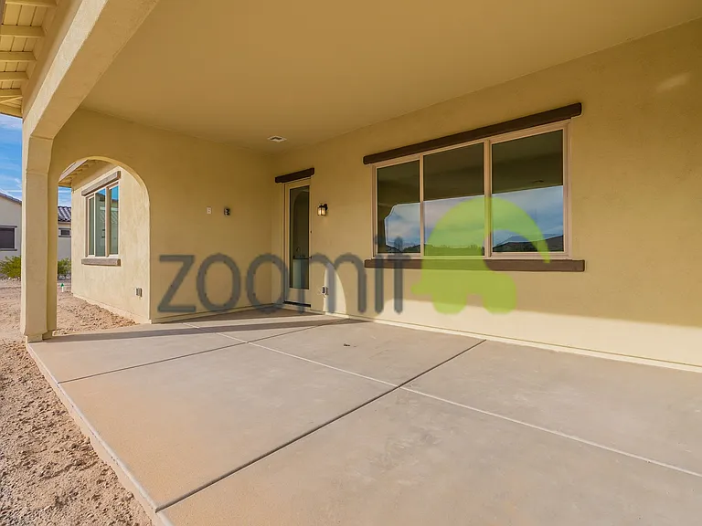 19407 W Seldon Ln — Photo 47