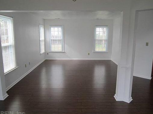3rd image of 2805 Densewoods Ln