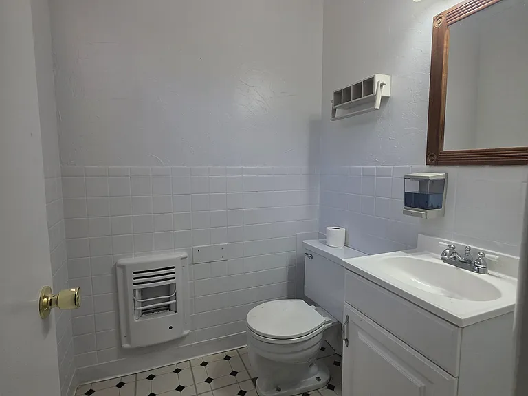 3247 NW 47th St — Photo 26