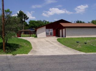 1902A&B W Lane Dr, Kerrville, TX 78028