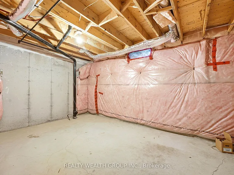 7 City Park Cir — Photo 32