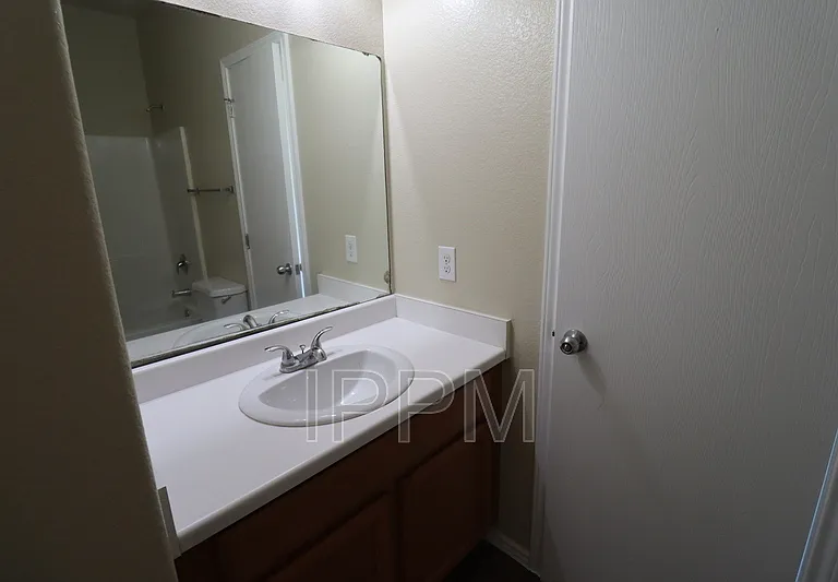 17124 Mandarin Ave — Photo 10