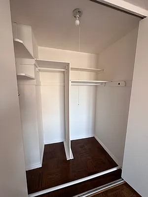 Rented by Addison Property Group | media 8