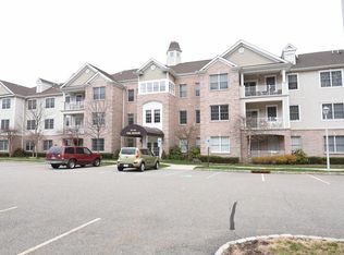 128 Ridgeview Ln, Mount Arlington, NJ 07856