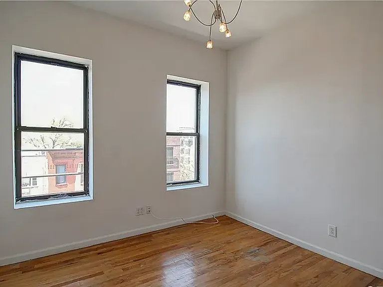 36 Cooper St #3B — Photo 6