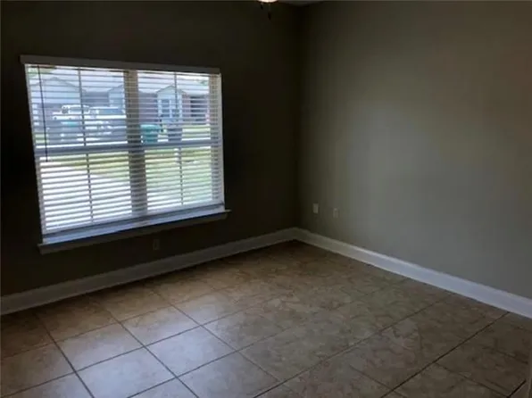109 Village Oaks Blvd, Ponchatoula, LA 70454