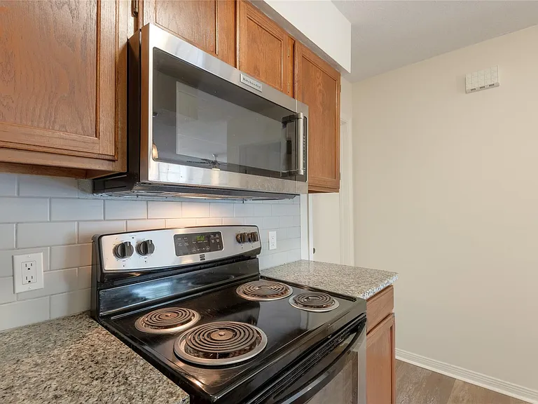 2402 Sycamore Ave #D6 — Photo 19