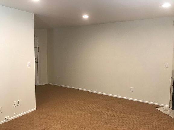 4th image of 14307 Foothill Blvd Unit B6