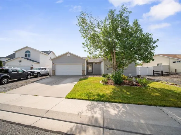 818 Cow Bell Court, Montrose, CO 81401