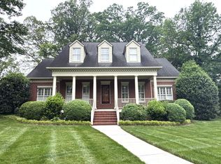 1500 Ferncliff Rd, Charlotte, NC 28211